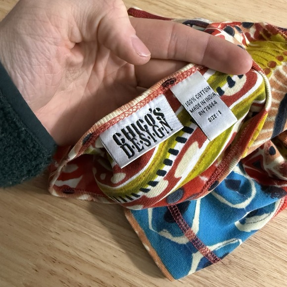 Chicos Shirt Womens 1 (M) Art To Wear Baby Tee Colorful Y2K - Picture 7 of 7